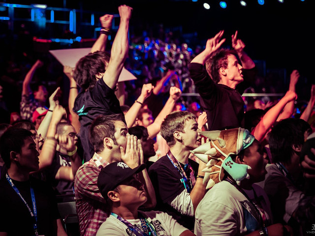 将继续锁定 将继续锁定