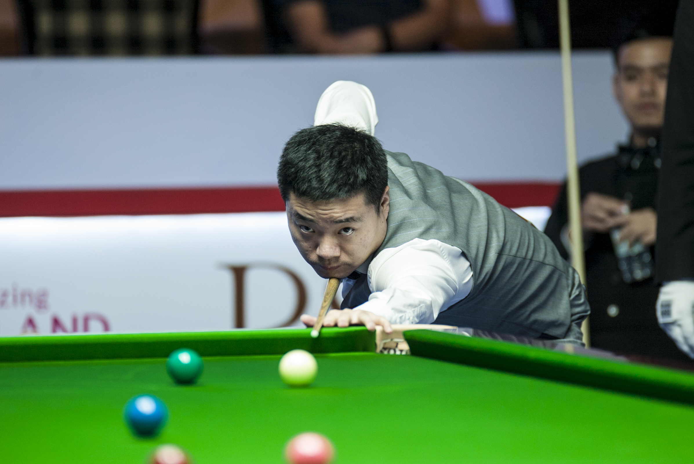 更是中国足 更是中国足