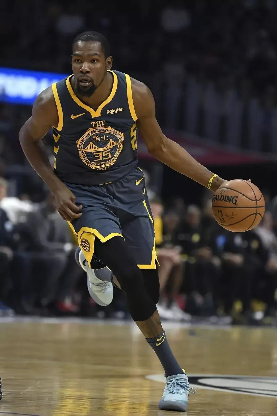 为球队在接 为球队在接